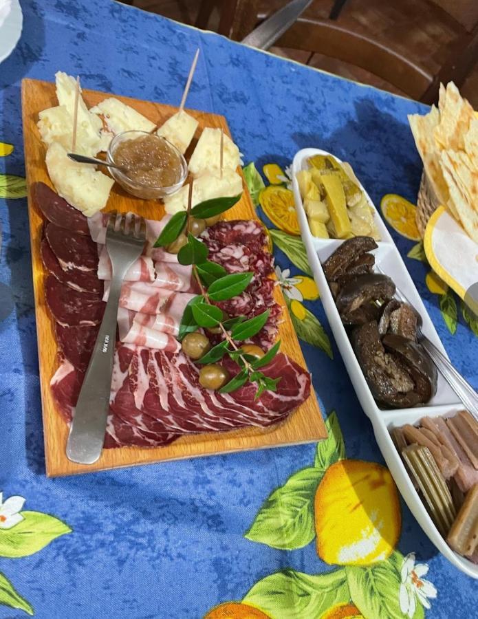 Agriturismo Cugumia Thiesi Екстериор снимка
